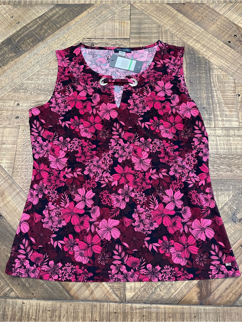 NWT Tommy Hilfiger Pink Floral Grommet Keyhole Sleeveless Knit Top Blouse L